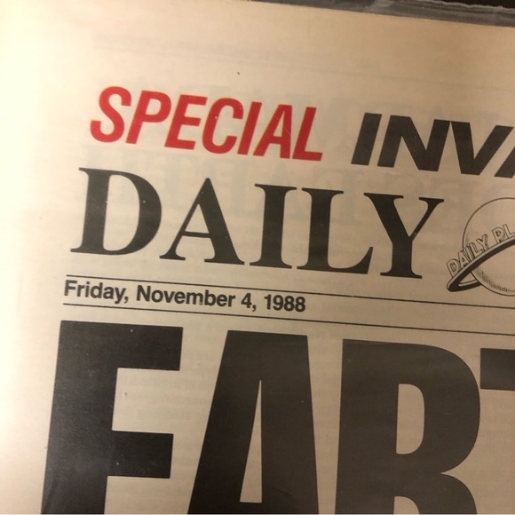 DAILY PLANET EARTH TO INVADERS: DROP DEAD NEWSPAPER DC COMICS FACTORY SEAL 1988 - Picture 7 of 11